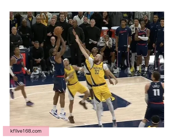 加兰谈加时赛胜负关键 聚焦为小卡创造投篮机会